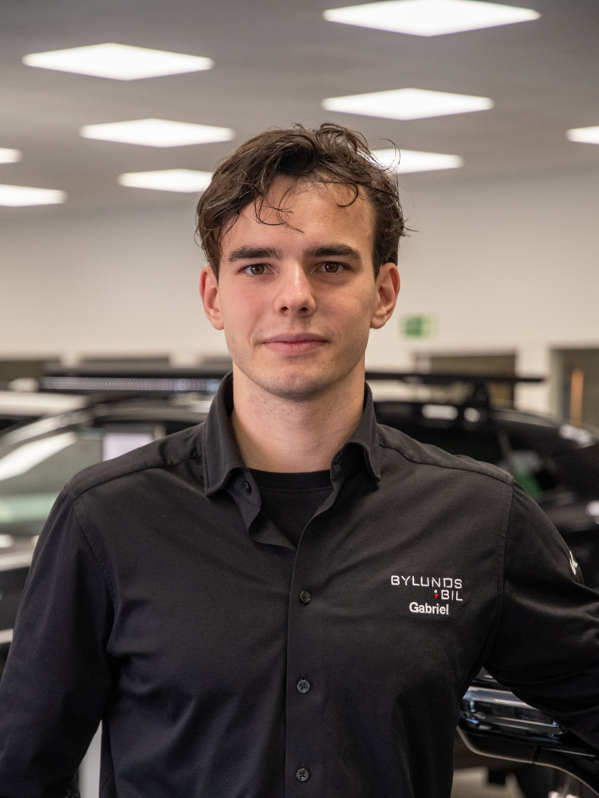 Gabriel Bylund, bilförsäljare hos Bylunds Bil i Asarum